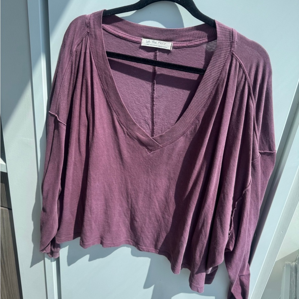Free people V-Neck burgundy Top